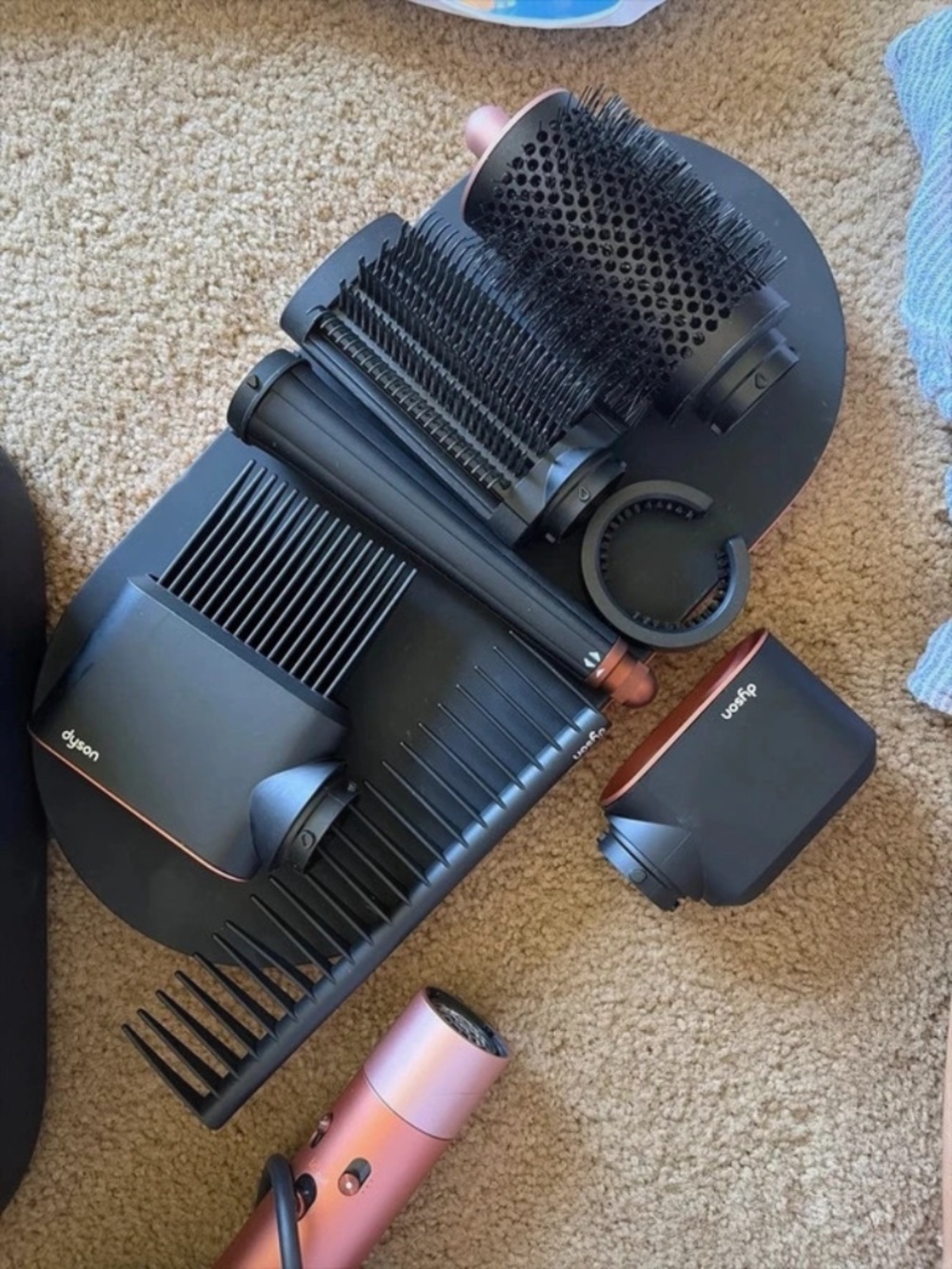 Dyson air wrap co anda